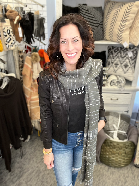 STRIPED ANGLE CUT SCARF