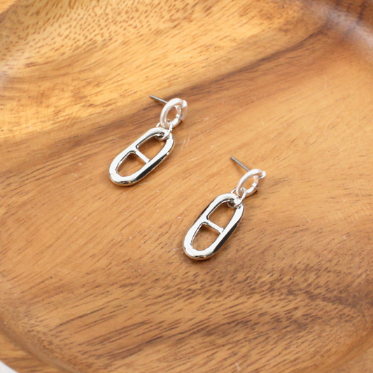 BECKA EARRINGS GOLD OR SILVER