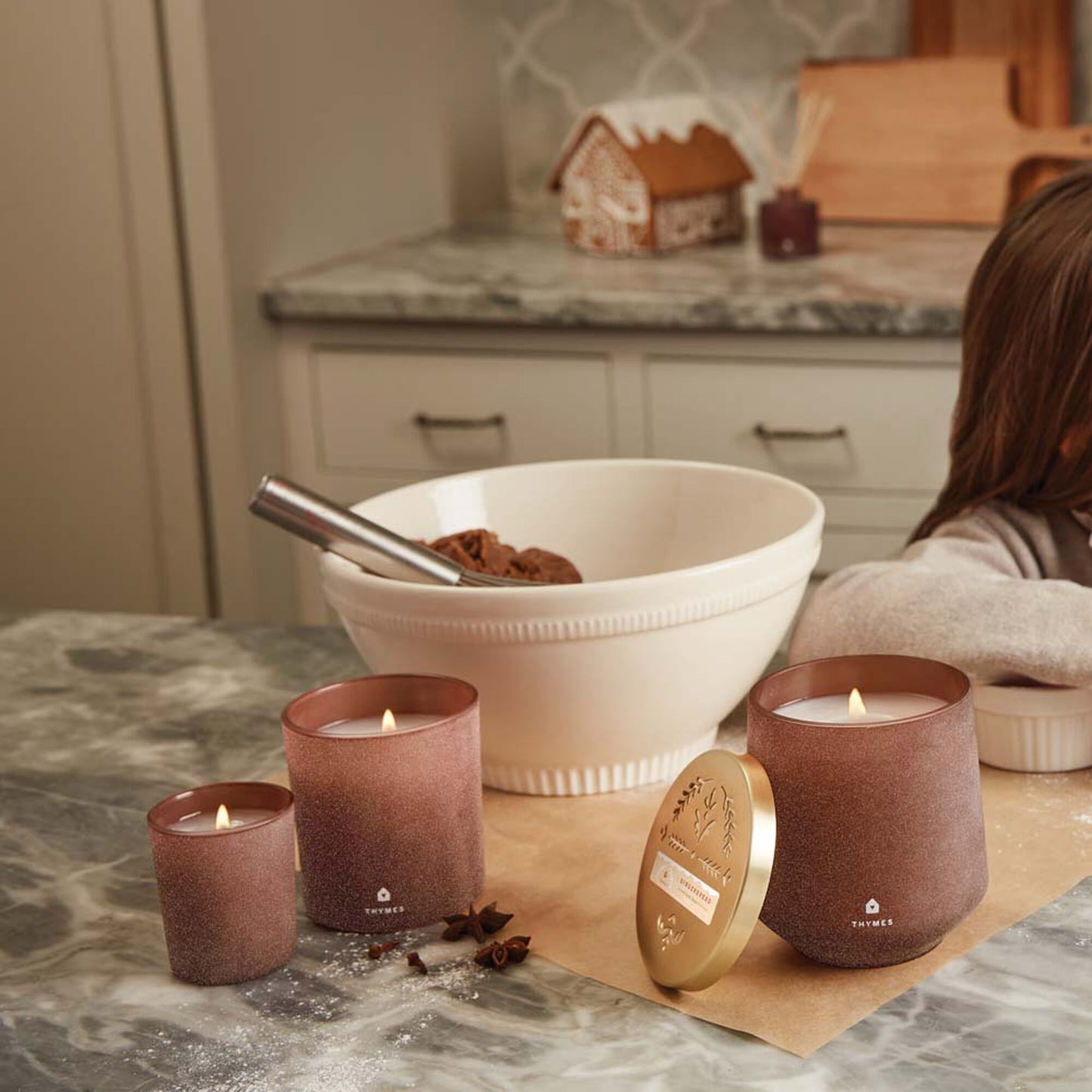 THYMES GINGERBREAD POURED CANDLE