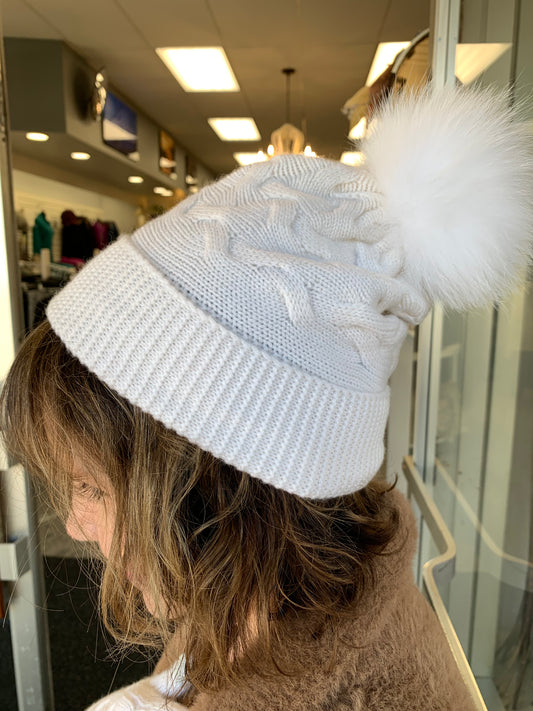 KINROSS CASHMERE LUXE CABLE HAT